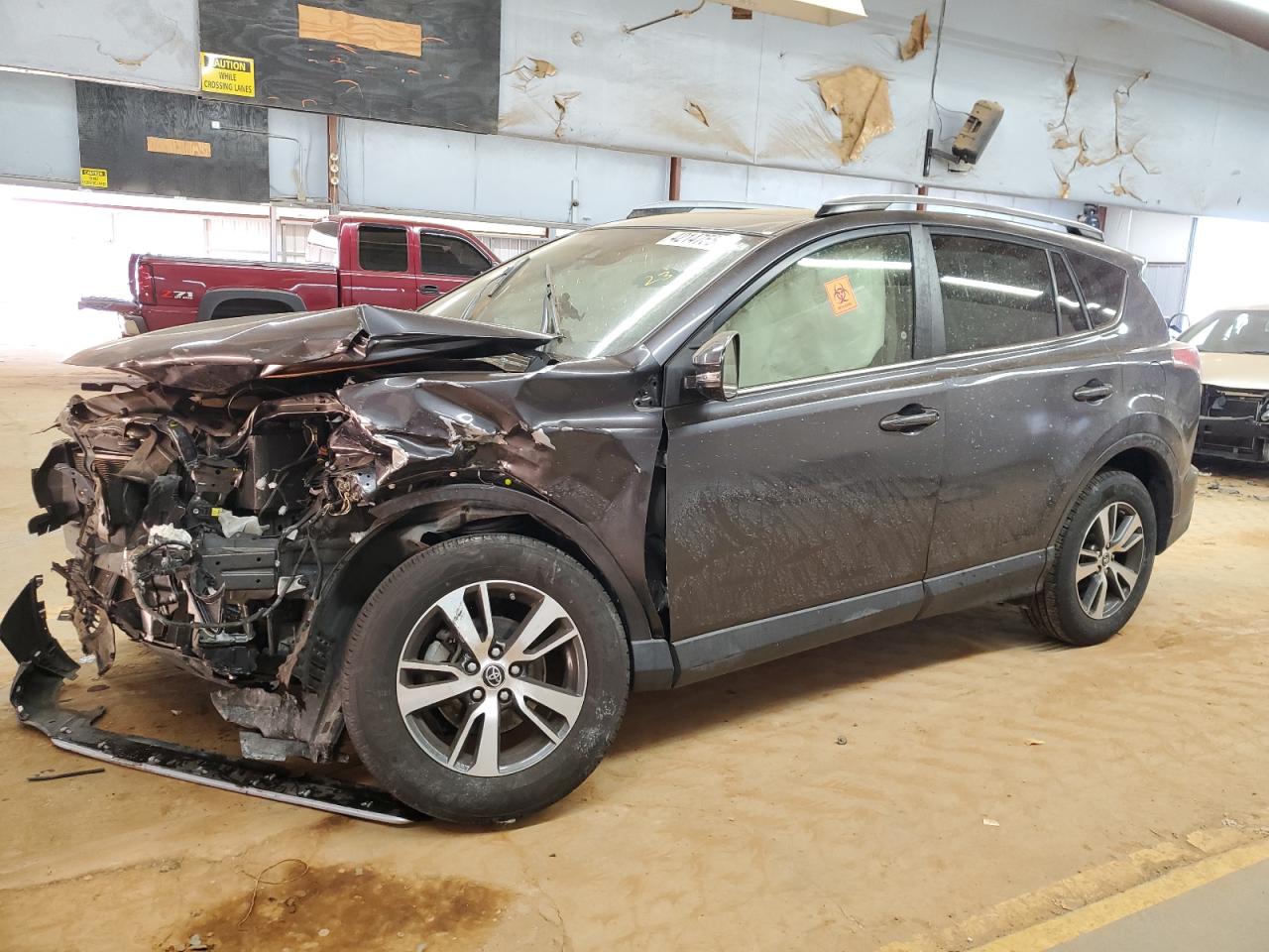 2018 Toyota RAV 4 VIN JTMWFREV4JJ171458