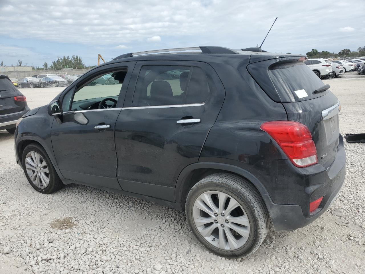 2017 Chevrolet Trax VIN 3GNCJMSB1HL190705 Copart auction photo, front end / mechanical damage thumbnail 2