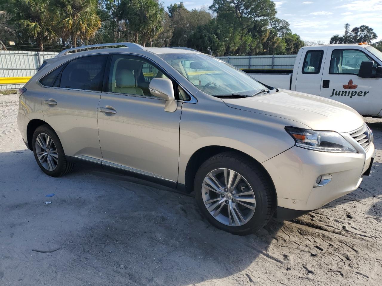 2015 Lexus RX VIN 2T2ZK1BA8FC164667 Copart auction photo, water/flood / minor dent/scratches damage thumbnail 4