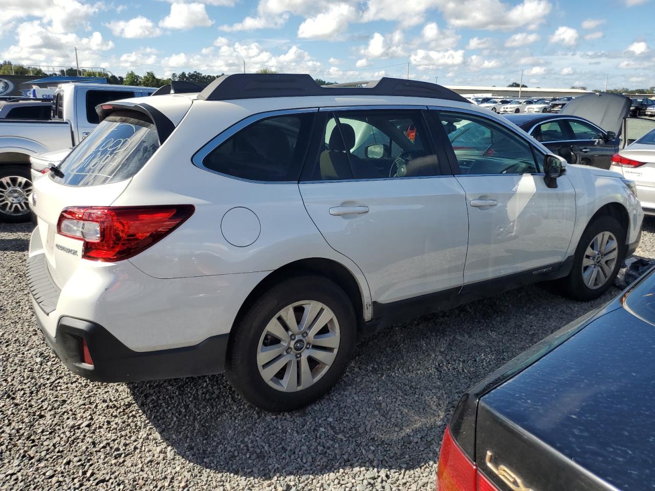 2019 Subaru Outback VIN 4S4BSAHCXK3212926 Copart auction photo, water/flood damage thumbnail 3