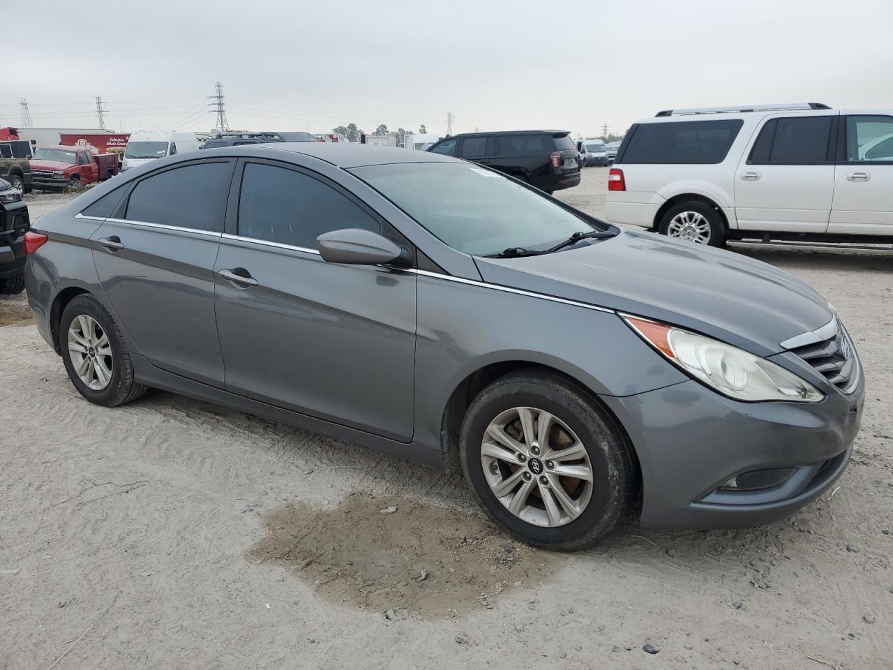 2013 Hyundai Sonata VIN 5NPEB4AC1DH768563 Copart auction photo, normal wear / minor dent/scratches damage thumbnail 4