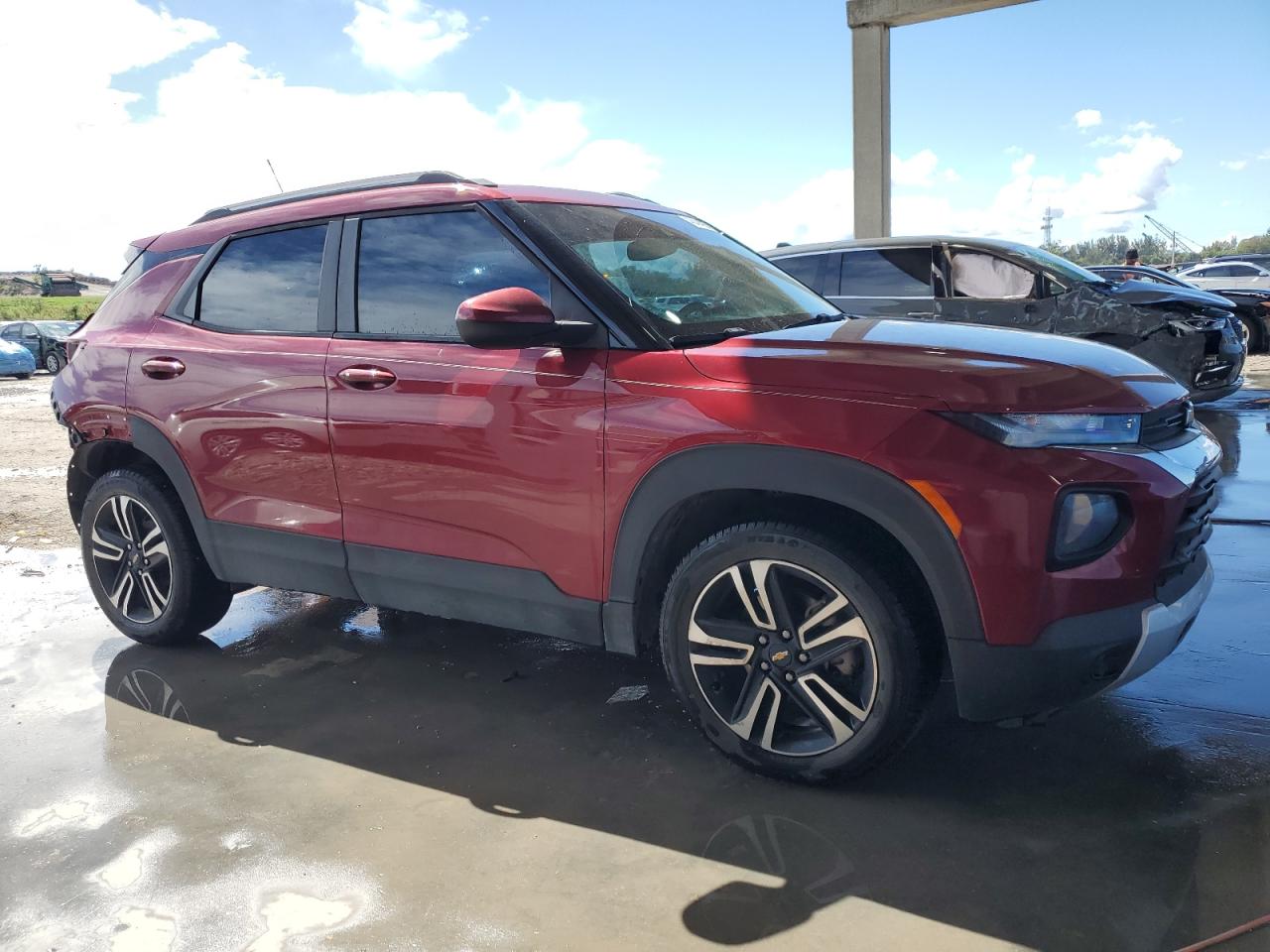 2021 Chevrolet TrailBlazer VIN KL79MPS22MB087796 Copart auction photo, rear end / minor dent/scratches damage thumbnail 4