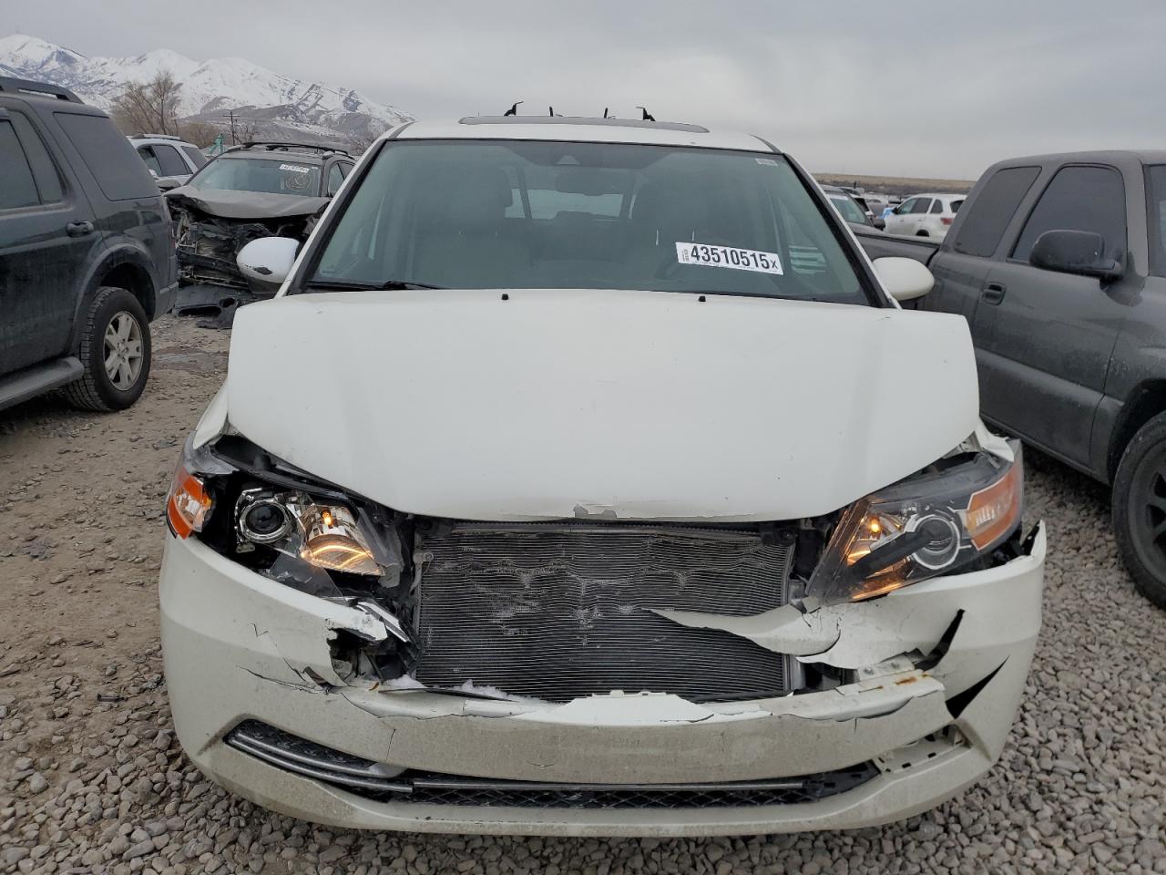 2015 Honda Odyssey VIN 5FNRL5H6XFB125781 Copart auction photo, front end damage thumbnail 5