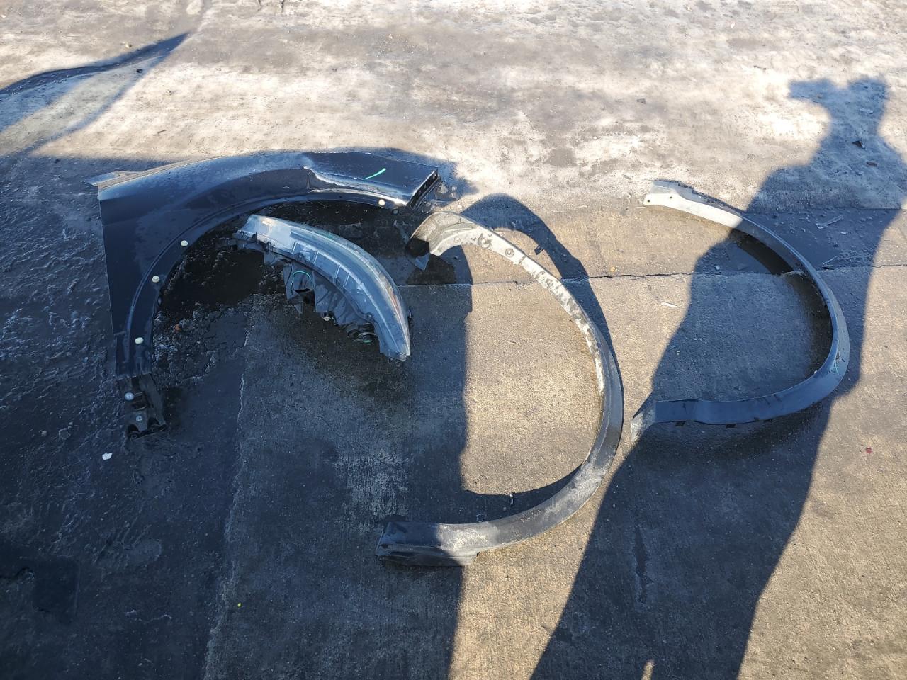 2018 Nissan Rogue VIN JN1BJ1CR5JW208642 Copart auction photo, front end / side damage thumbnail 13