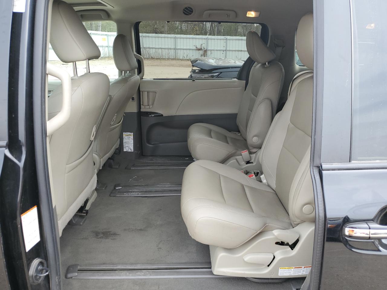 2020 Toyota Sienna VIN 5TDYZ3DC5LS041806 Copart auction photo, rear end damage thumbnail 11