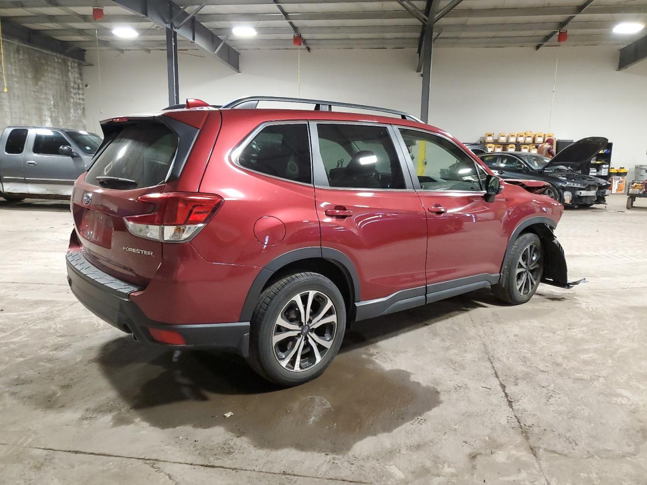 2020 Subaru Forester VIN JF2SKASC6LH592981 Copart auction photo, front end / side damage thumbnail 3