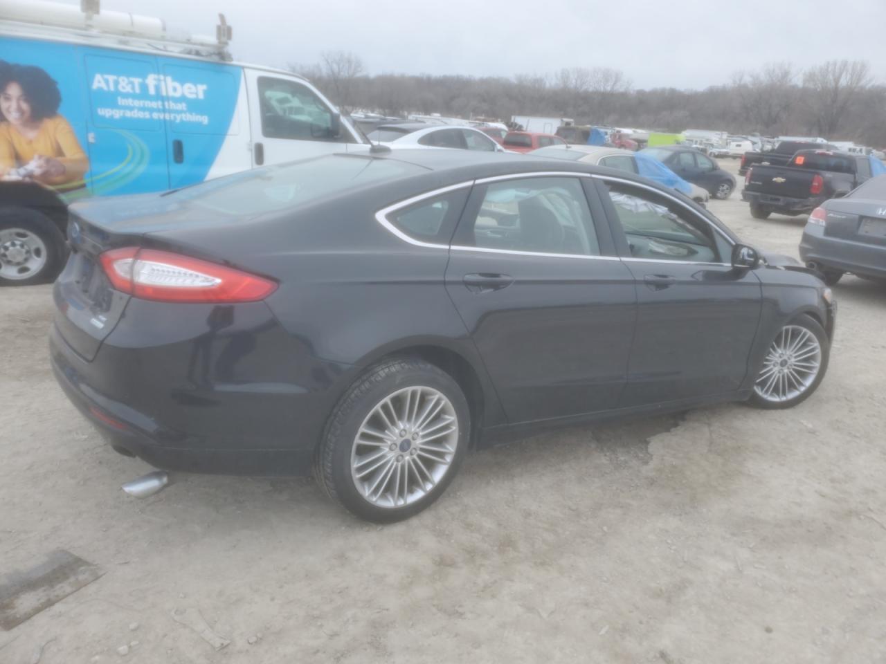 2015 Ford Fusion VIN 3FA6P0HD7FR233224 Copart auction photo, side / front end damage thumbnail 3