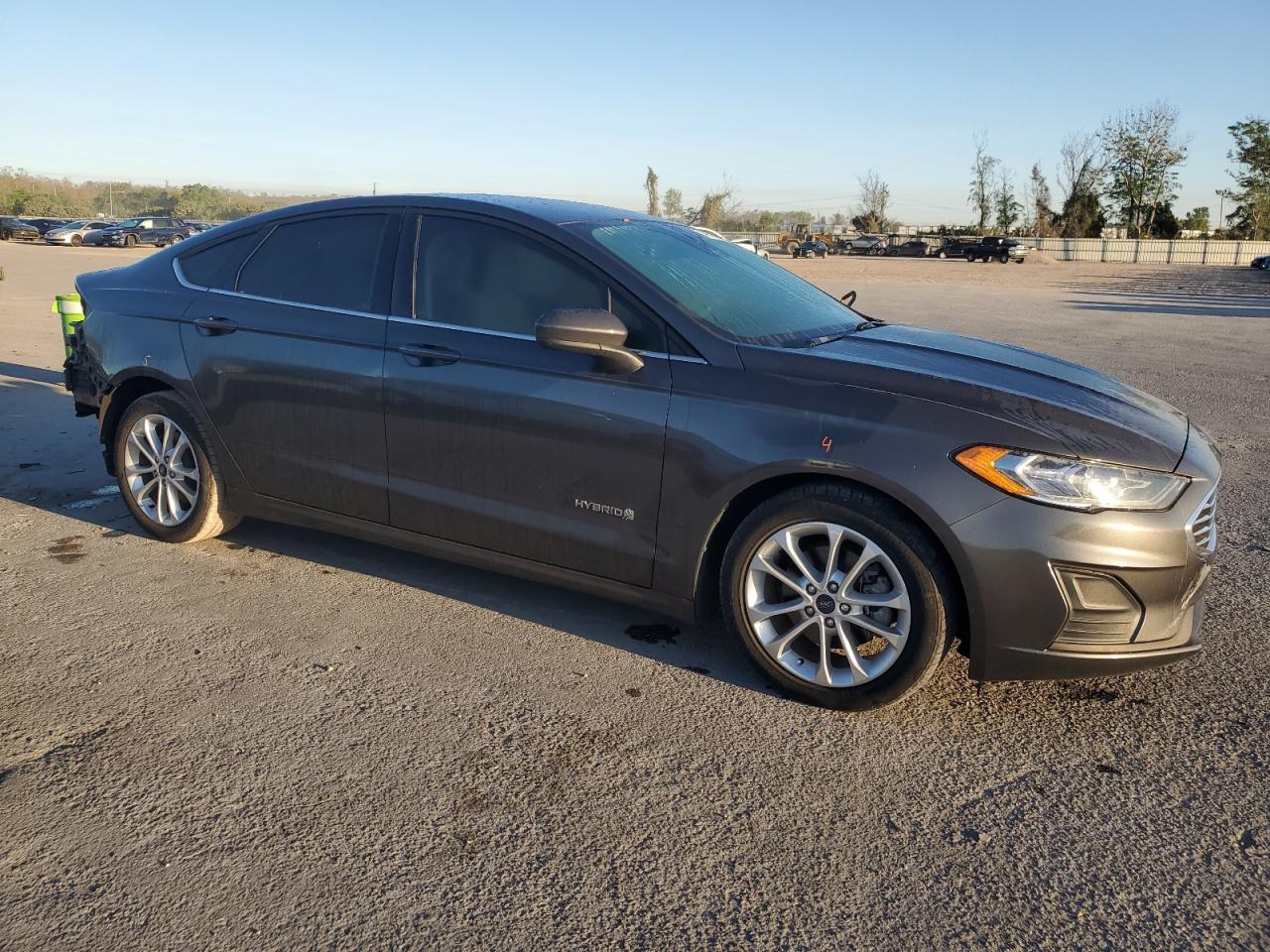 2019 Ford Fusion VIN 3FA6P0LU4KR193945 Copart auction photo, rear end / front end damage thumbnail 4