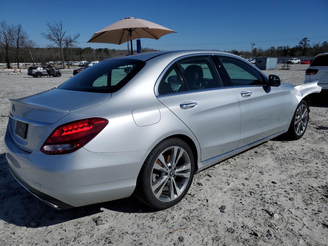 2018 Mercedes-Benz C-klasse VIN 55SWF4JB2JU260904 Copart auction photo, front end damage thumbnail 3