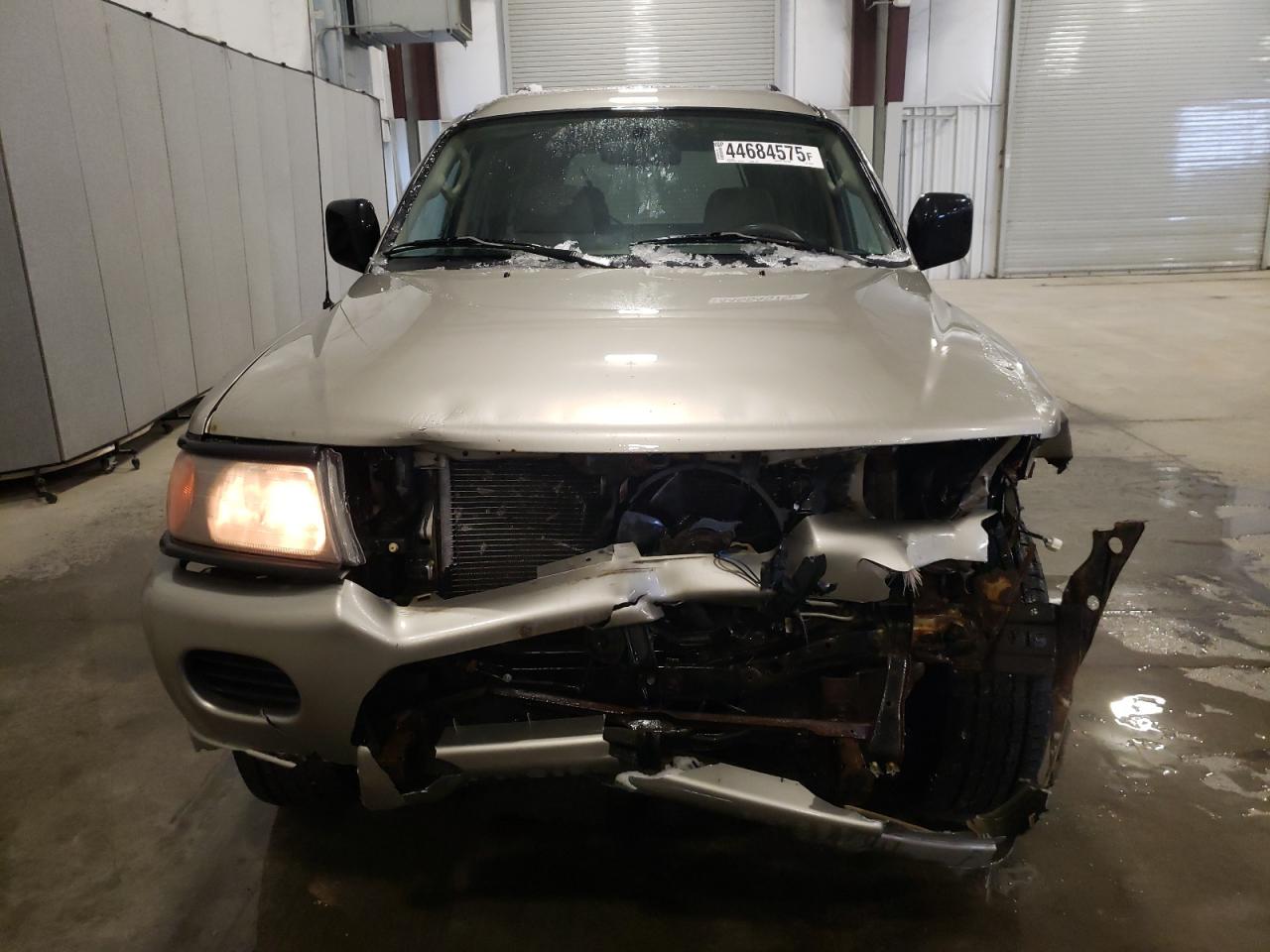 2004 Mitsubishi Montero VIN JA4MT21R94J005905 Copart auction photo, front end damage thumbnail 5