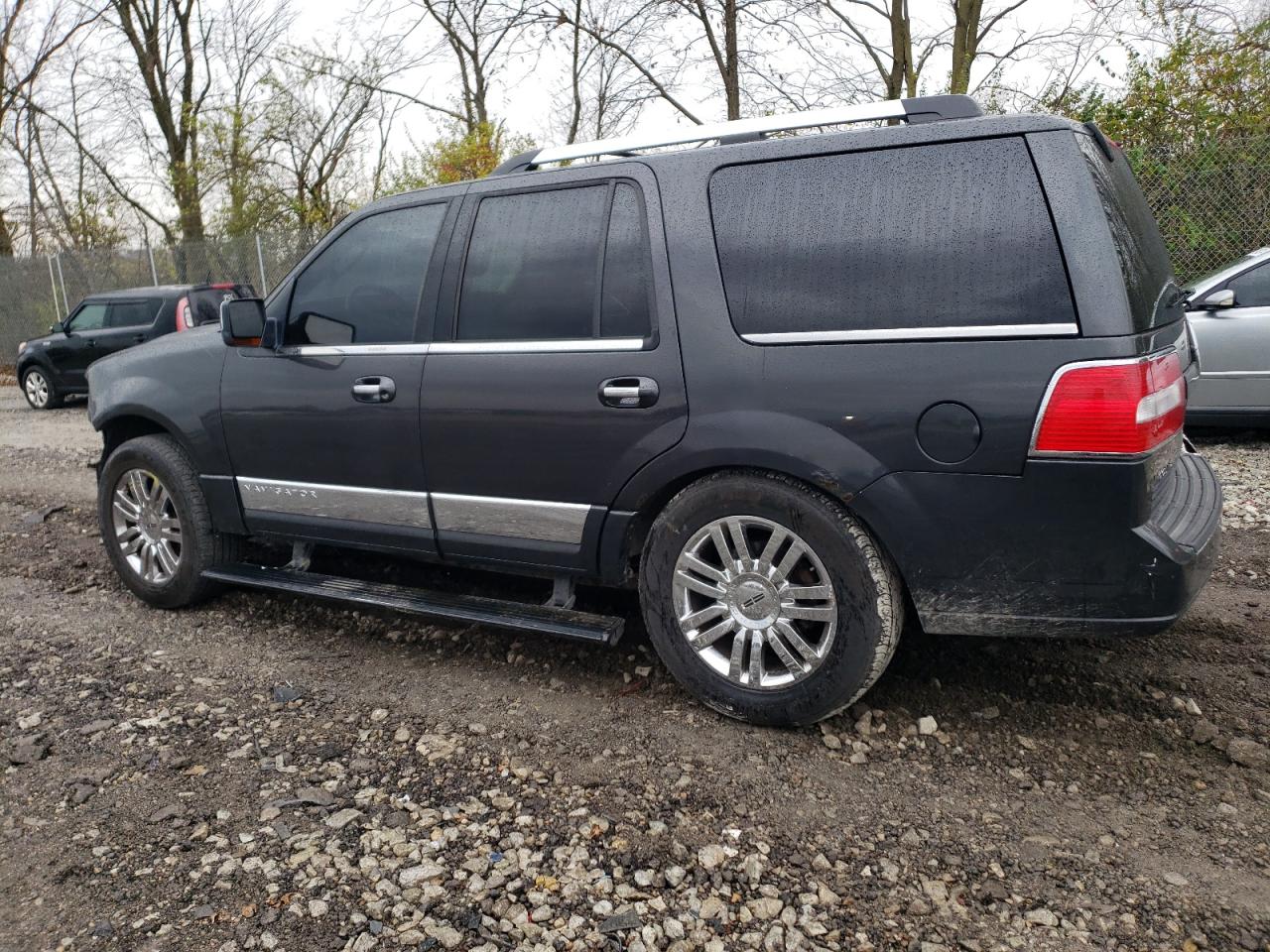 2007 Lincoln Navigator VIN 5LMFU28557LJ22851 Copart auction photo, front end / rear end damage thumbnail 2