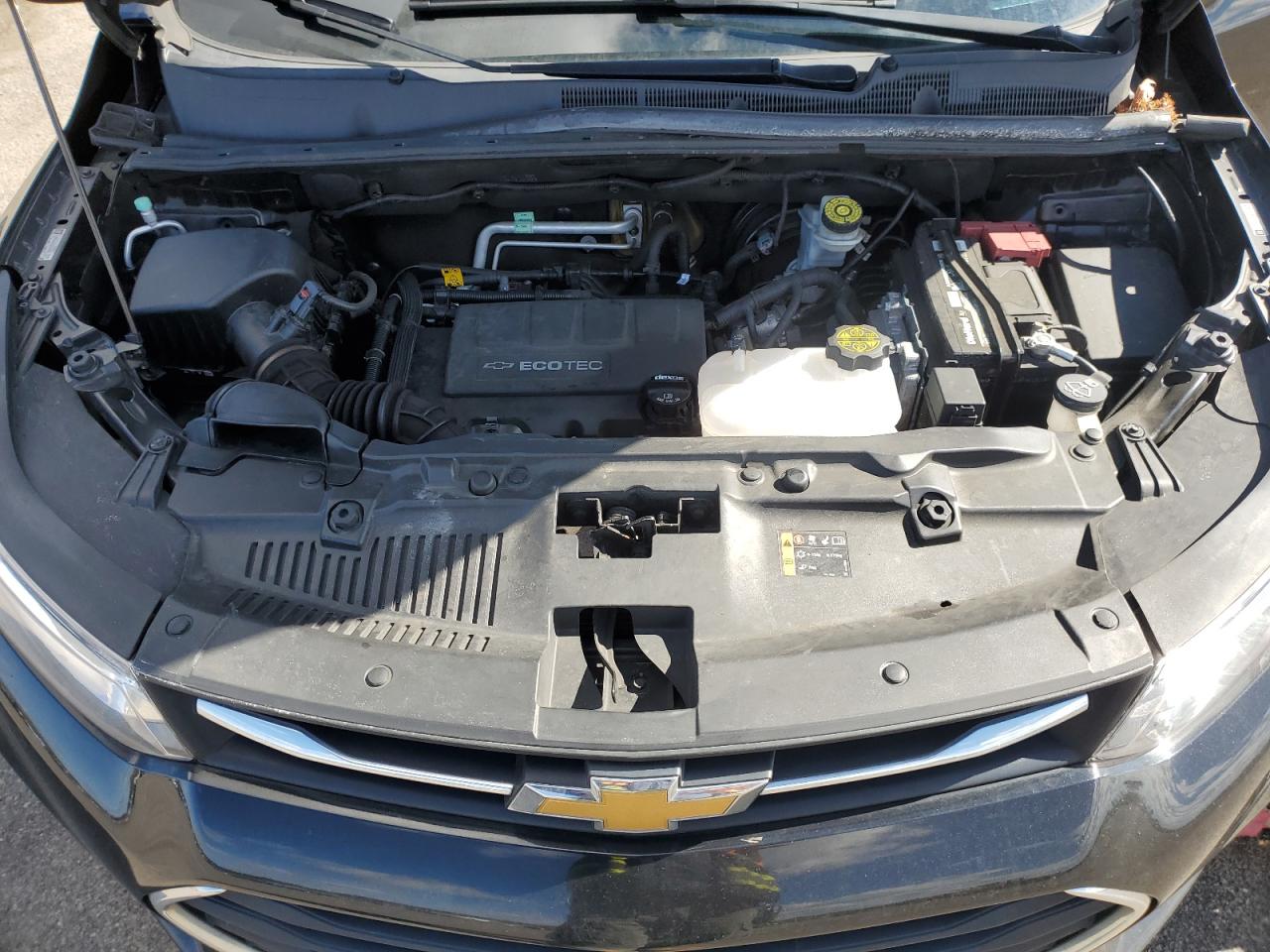 2020 Chevrolet Trax VIN KL7CJNSB4LB053621 Copart auction photo, side / front end damage thumbnail 13