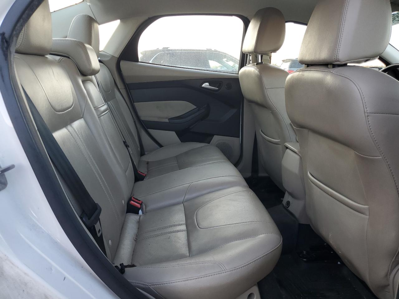 2012 Ford Focus VIN 1FAHP3H29CL445304 Copart auction photo, front end / minor dent/scratches damage thumbnail 10
