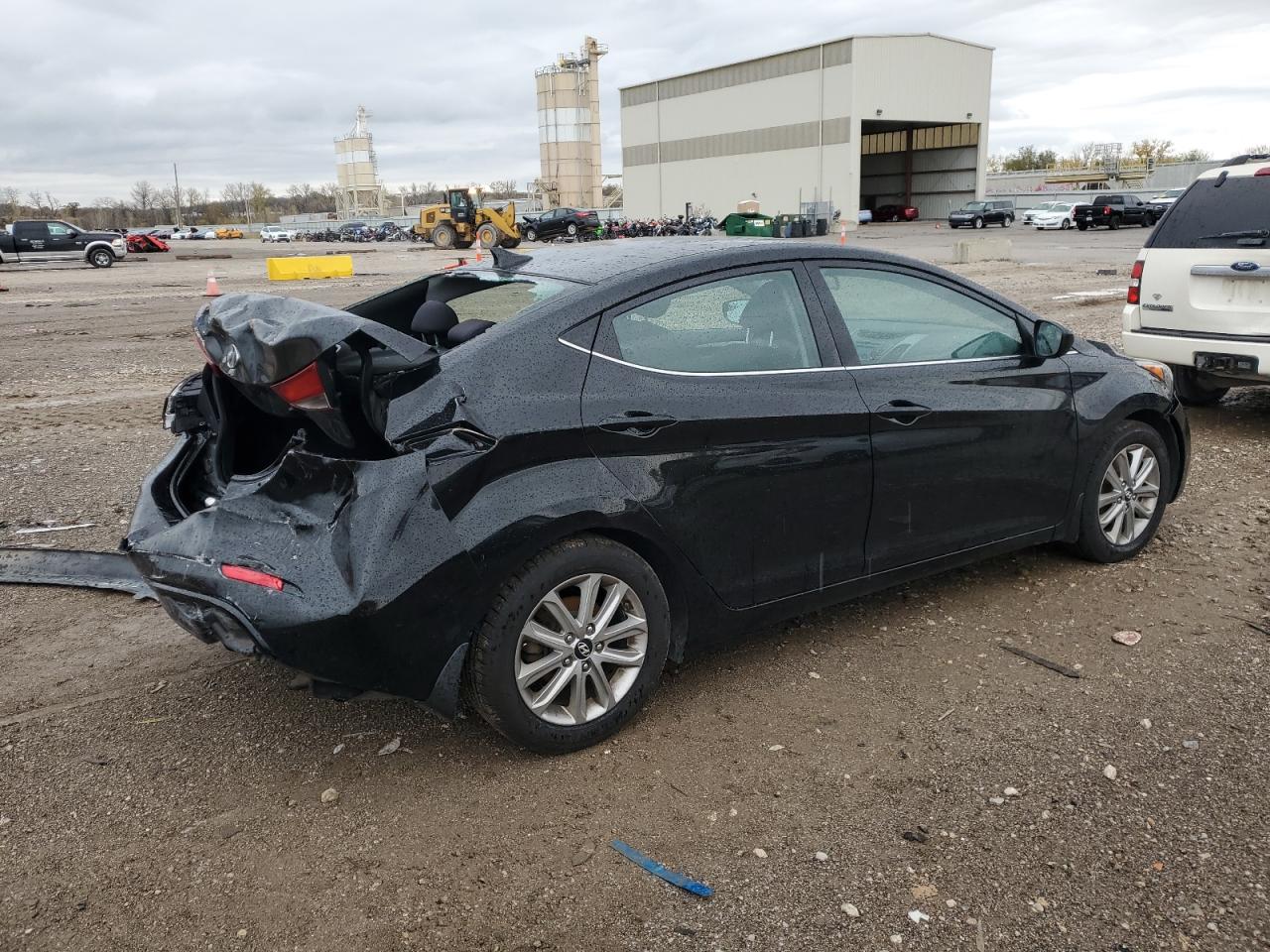 2015 Hyundai Elantra VIN 5NPDH4AE1FH605569 Copart auction photo, rear end / minor dent/scratches damage thumbnail 3