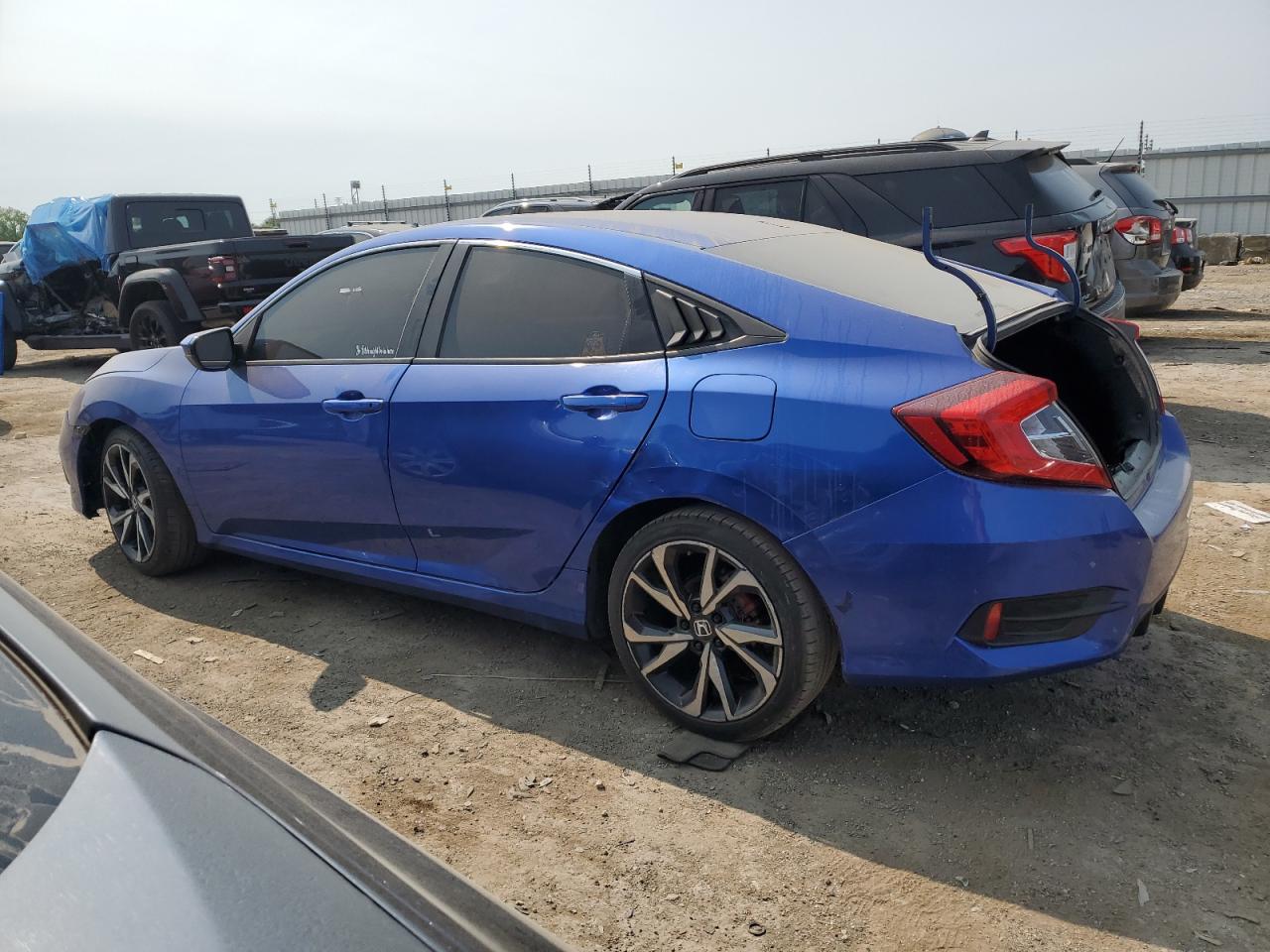2019 Honda Civic VIN 2HGFC2F86KH600161 Copart auction photo, all over damage thumbnail 2