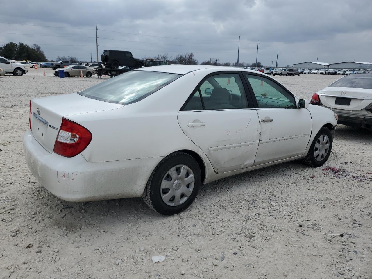 2002 Toyota Camry VIN 4T1BE32K32U502843 Copart auction photo, front end damage thumbnail 3