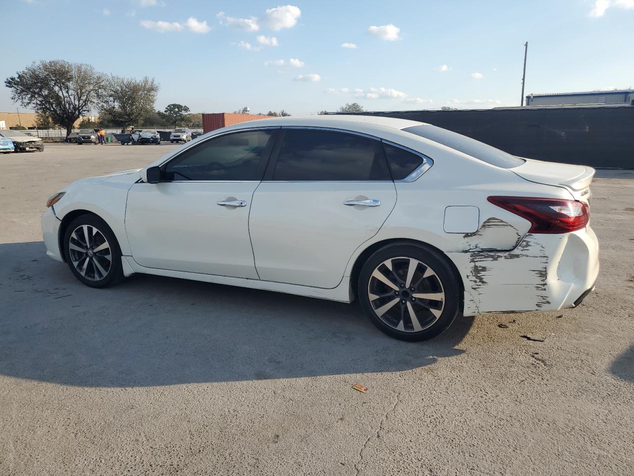 2017 Nissan Altima VIN 1N4AL3AP1HC264630 Copart auction photo, rear end / front end damage thumbnail 2