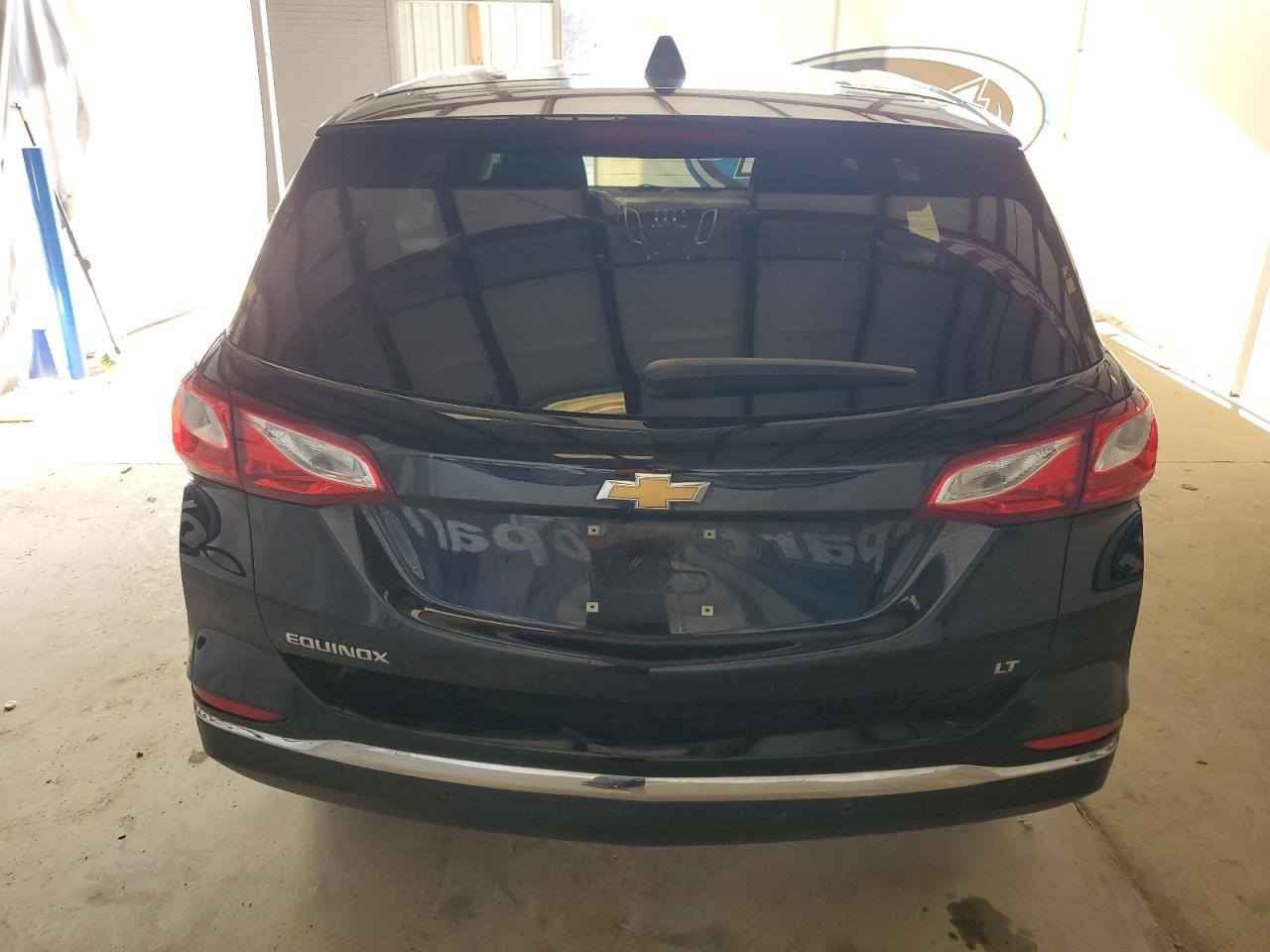2021 Chevrolet Equinox VIN 2GNAXKEV9M6101980 Copart auction photo, side / front end damage thumbnail 6