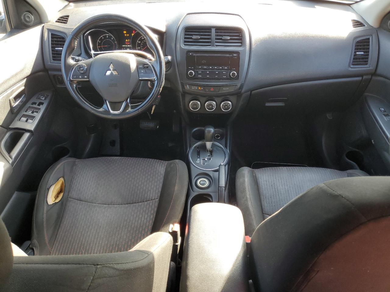 2017 Mitsubishi Outlander VIN JA4AR3AUXHZ013045 Copart auction photo, minor dent/scratches damage thumbnail 8