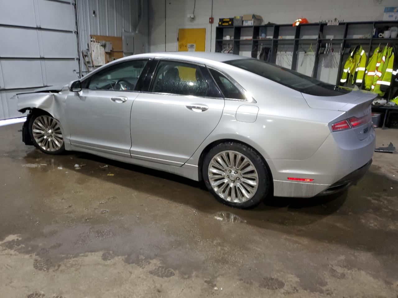 2013 Lincoln MKZ VIN 3LN6L2J98DR817258 Copart auction photo, front end / side damage thumbnail 2
