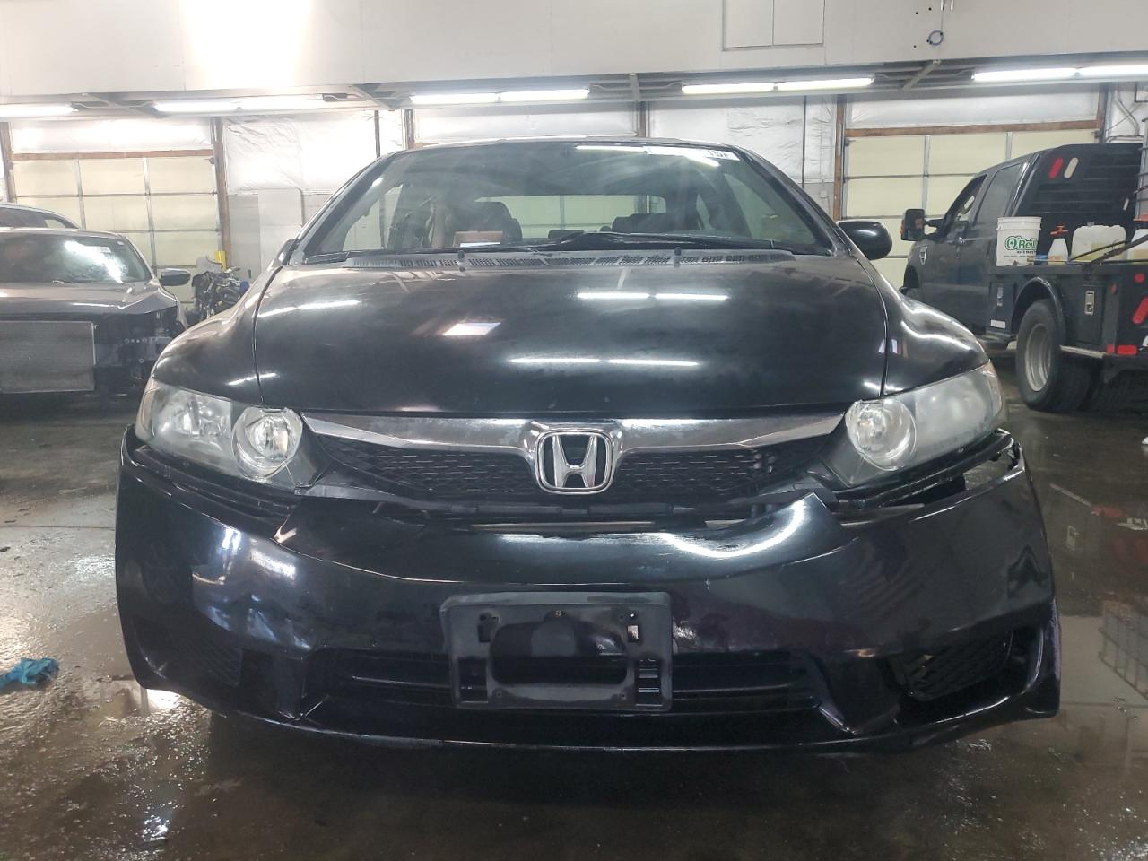 2009 Honda Civic VIN 2HGFA16669H324671 Copart auction photo, side / front end damage thumbnail 5