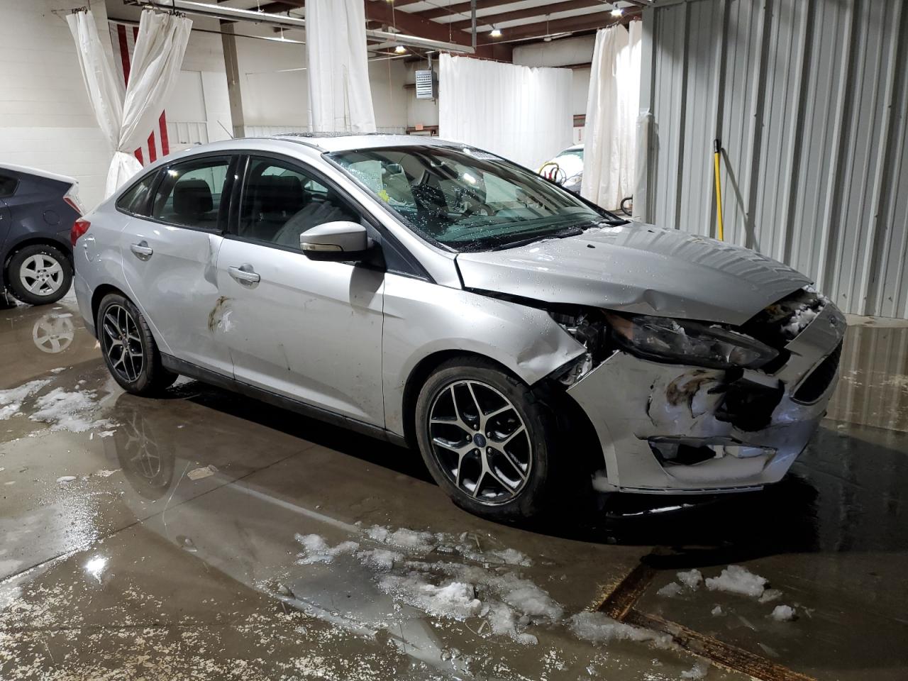 2017 Ford Focus VIN 1FADP3H20HL220825 Copart auction photo, front end / side damage thumbnail 4
