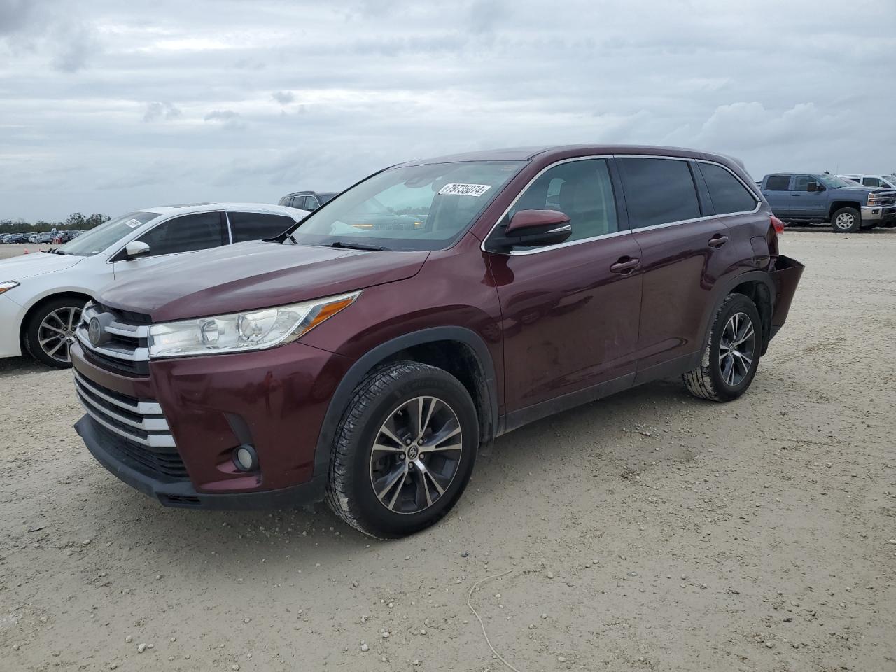 2019 Toyota Highlander VIN 5TDBZRFH1KS941392