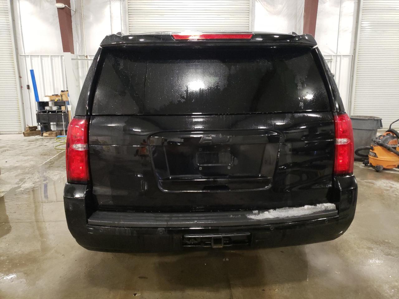 2018 Chevrolet Suburban VIN 1GNSKHKCXJR375438 Copart auction photo, front end damage thumbnail 6