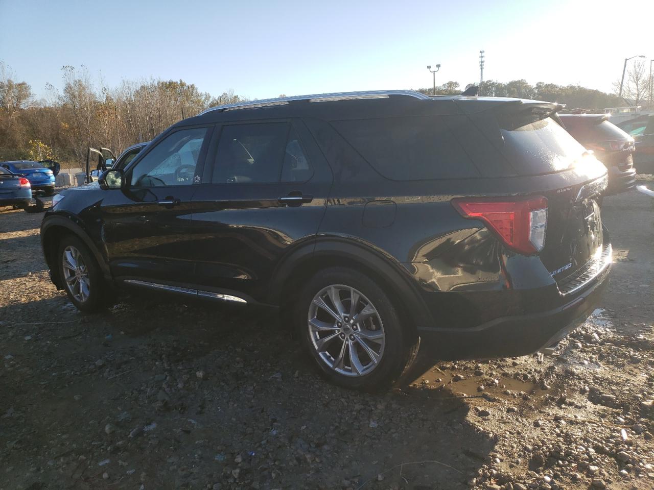 2020 Ford Explorer VIN 1FMSK8FH8LGB77093 Copart auction photo, front end damage thumbnail 2