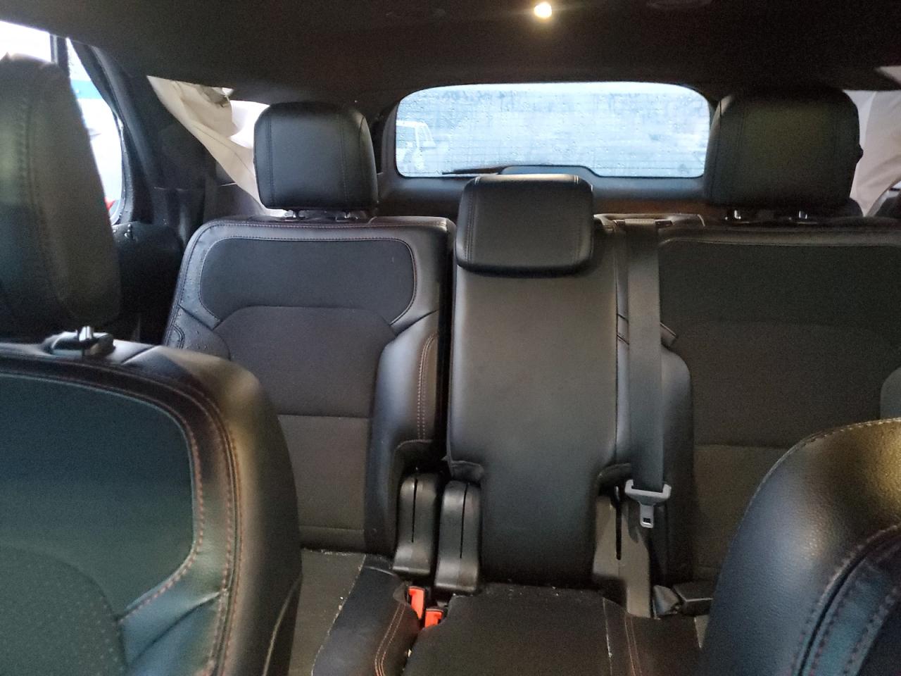 2019 Ford Explorer VIN 1FM5K8D80KGA39286 Copart auction photo, all over damage thumbnail 10