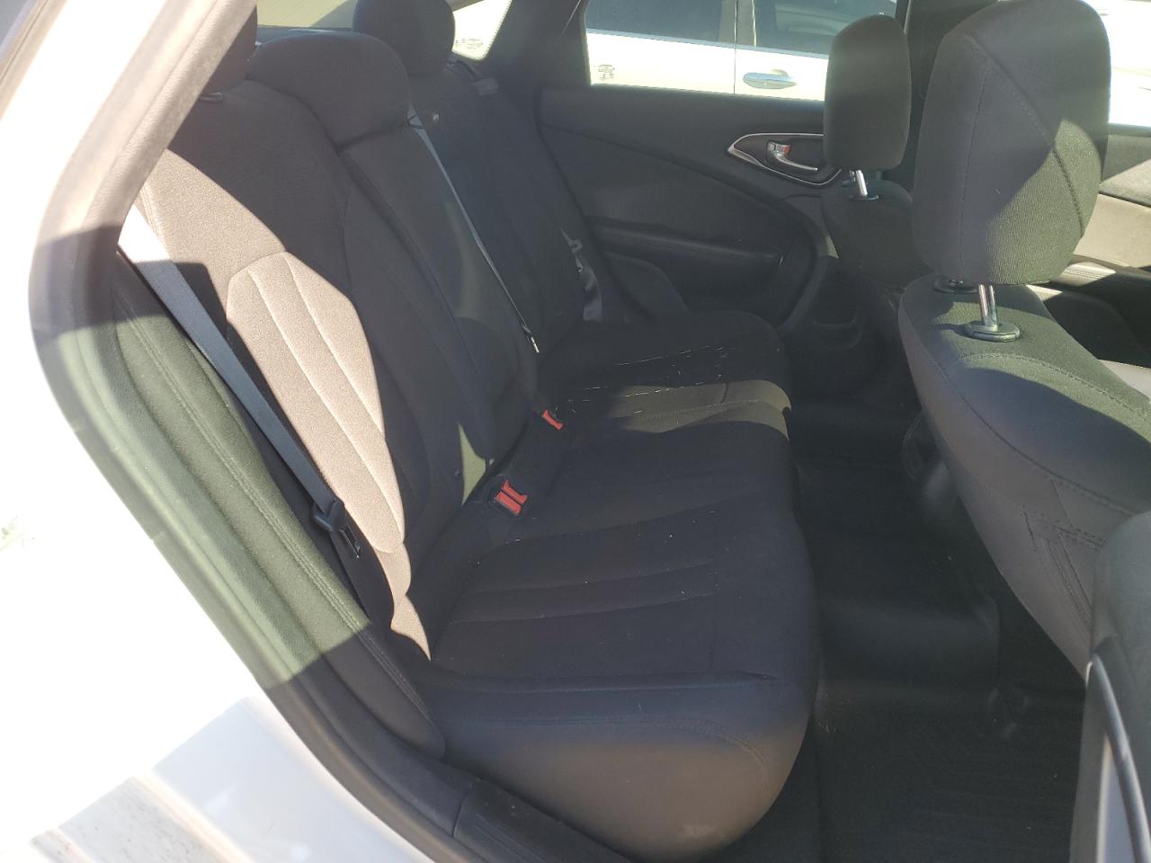 2016 Chrysler 200 VIN 1C3CCCAB7GN166409 Copart auction photo, front end / side damage thumbnail 10