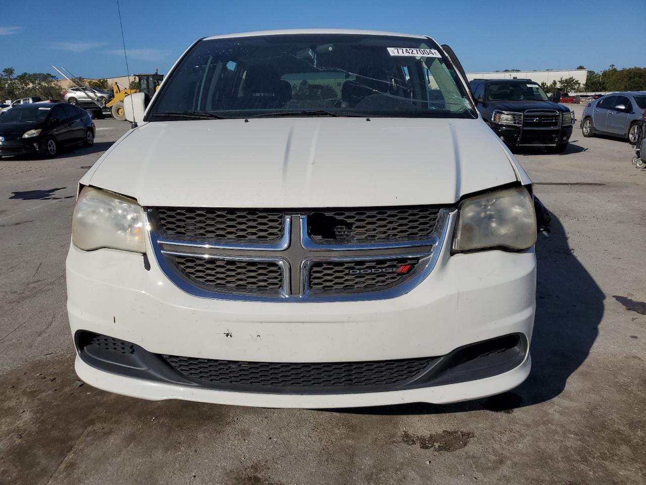 2013 Dodge Caravan VIN 2C4RDGCGXDR719376 Copart auction photo, stripped / side damage thumbnail 5