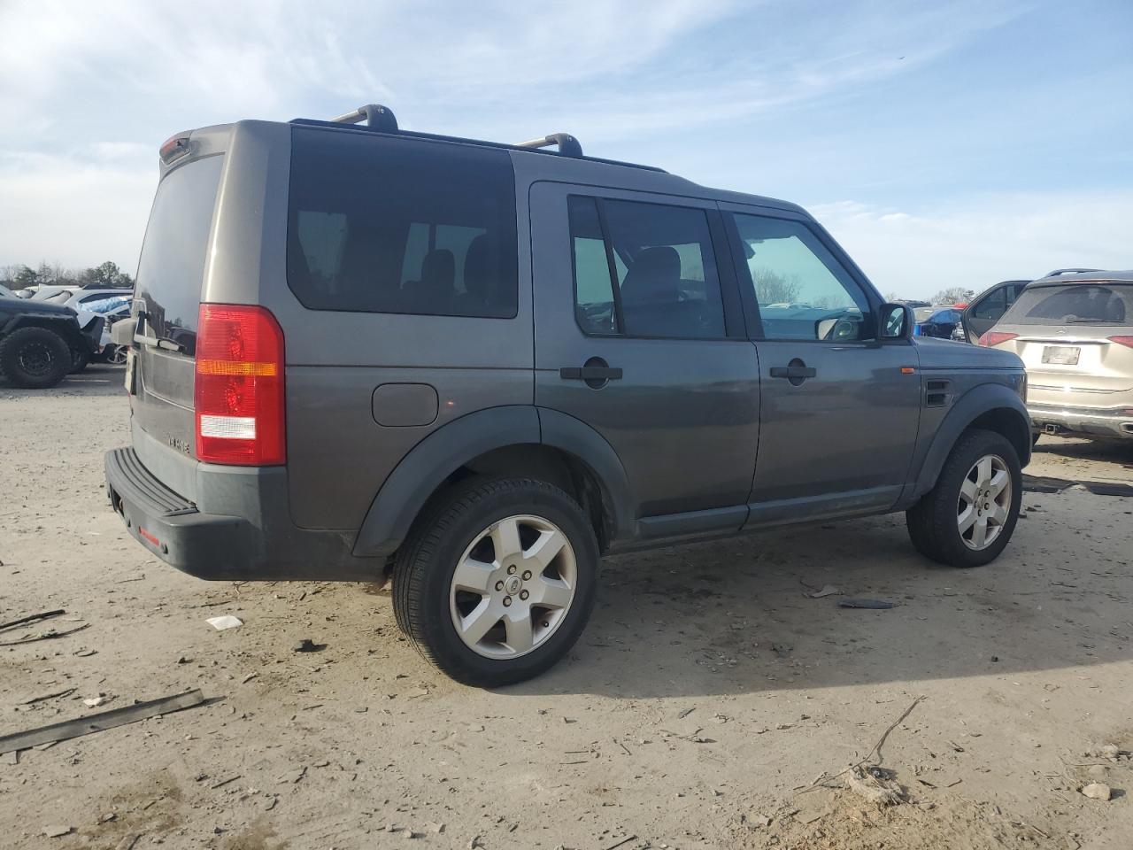 2006 Land Rover LR3 VIN SALAG25456A381413 Copart auction photo, water/flood / minor dent/scratches damage thumbnail 3