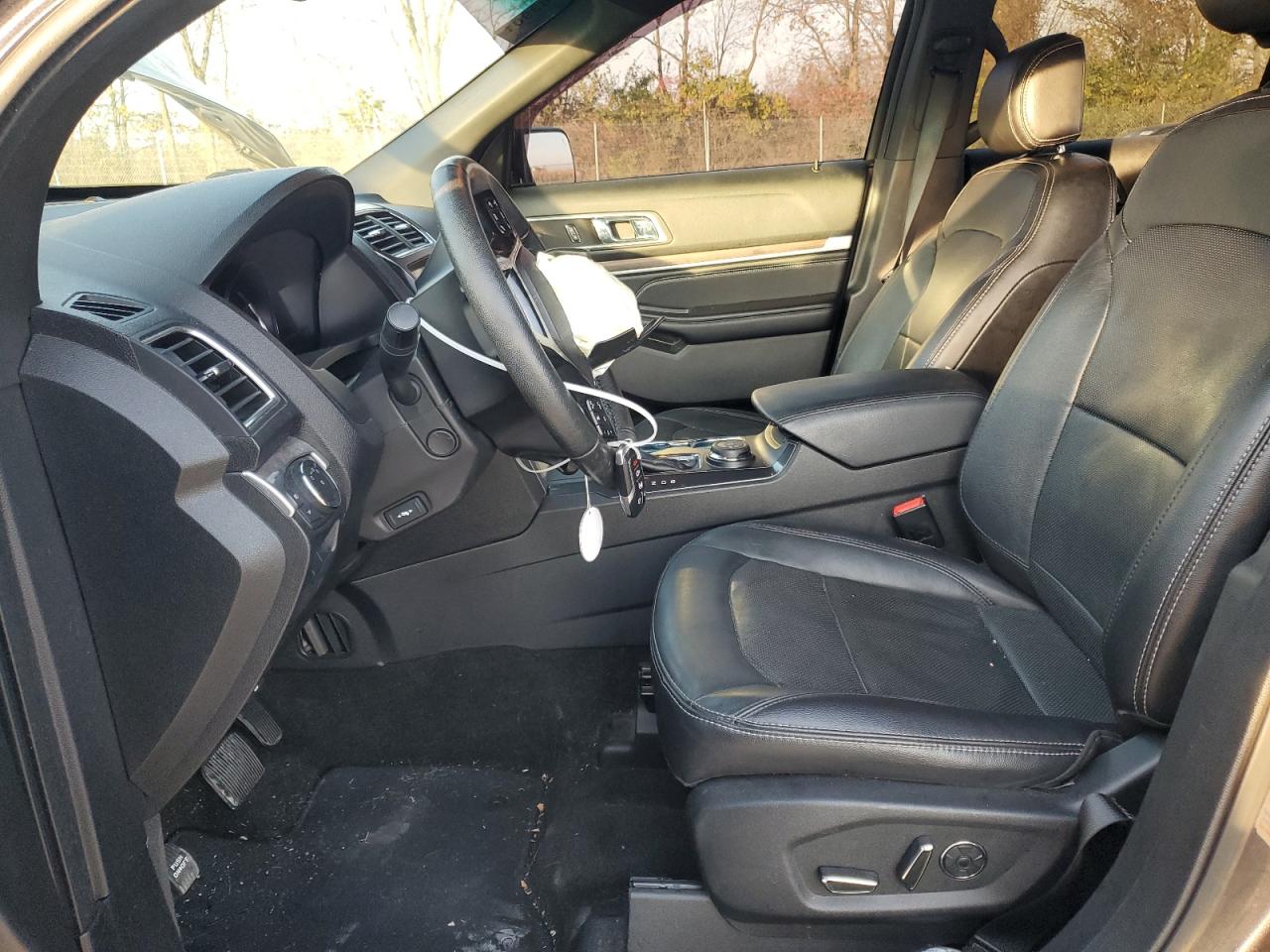 2017 Ford Explorer VIN 1FM5K8F87HGB50908 Copart auction photo, front end / minor dent/scratches damage thumbnail 7