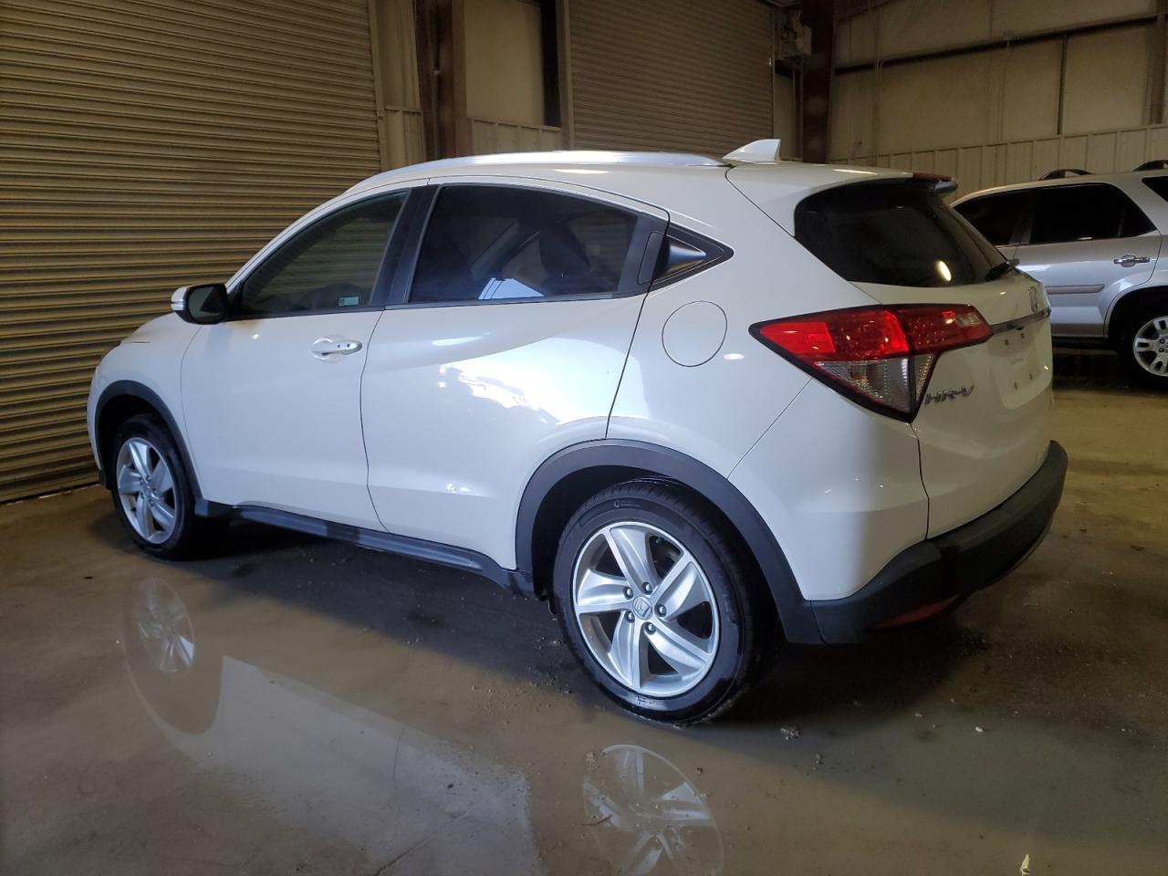 2019 Honda HR-V VIN 3CZRU6H58KM708327 Copart auction photo, side / undercarriage damage thumbnail 2