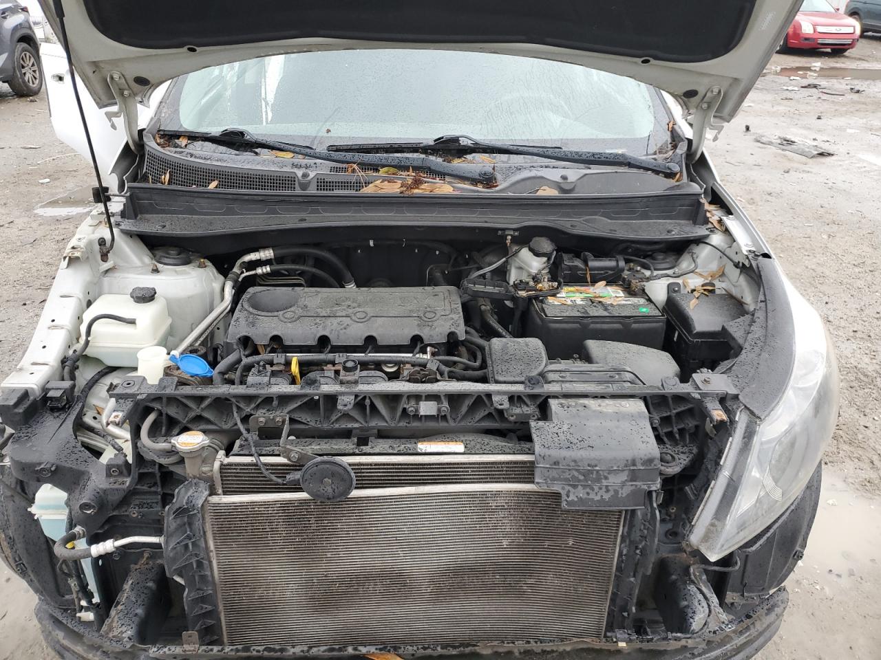 2011 KIA Sportage VIN KNDPBCA2XB7041224 Copart auction photo, front end / side damage thumbnail 12