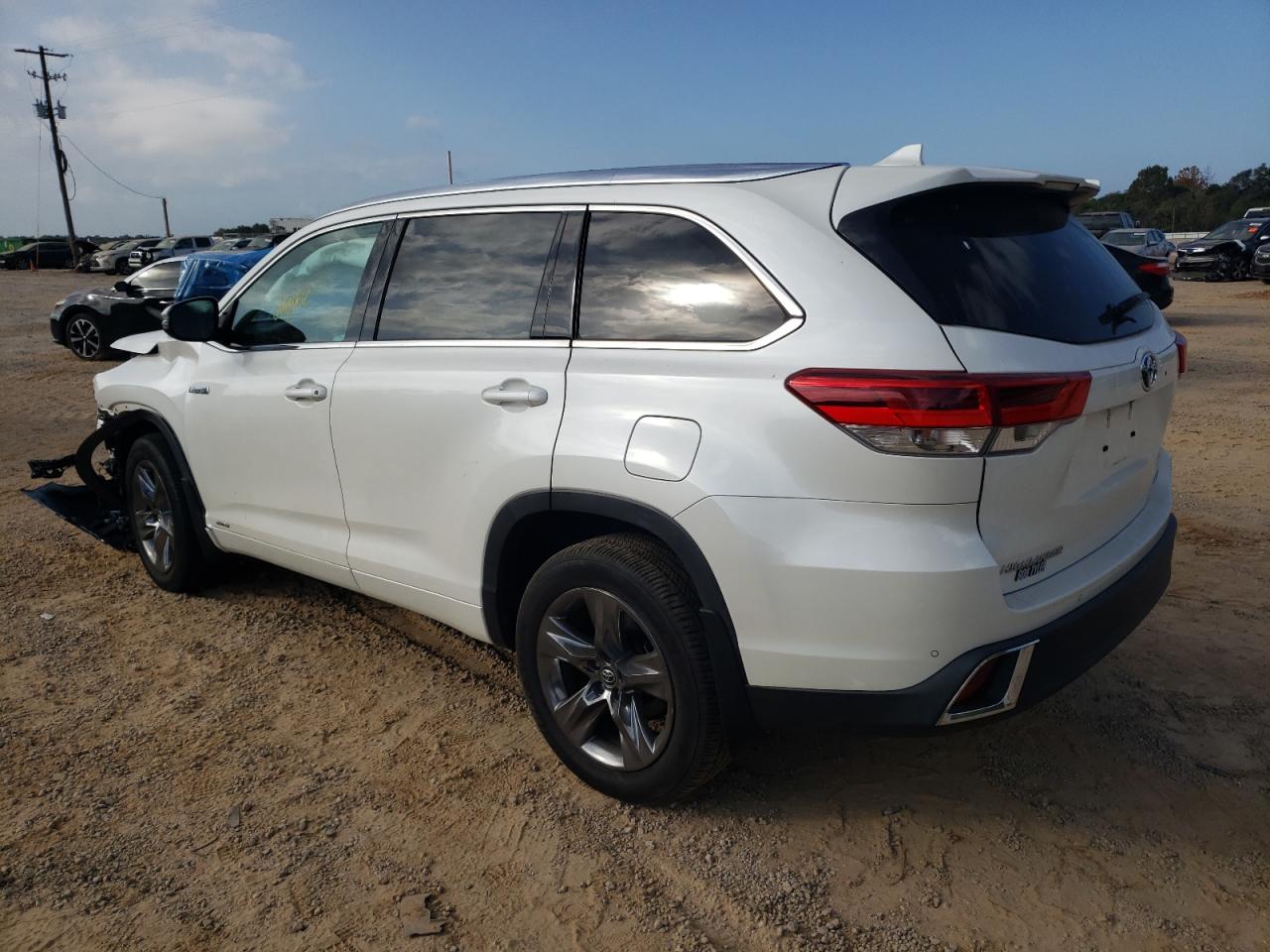 2019 Toyota Highlander VIN 5TDDGRFH6KS077213 Copart auction photo, front end / side damage thumbnail 2