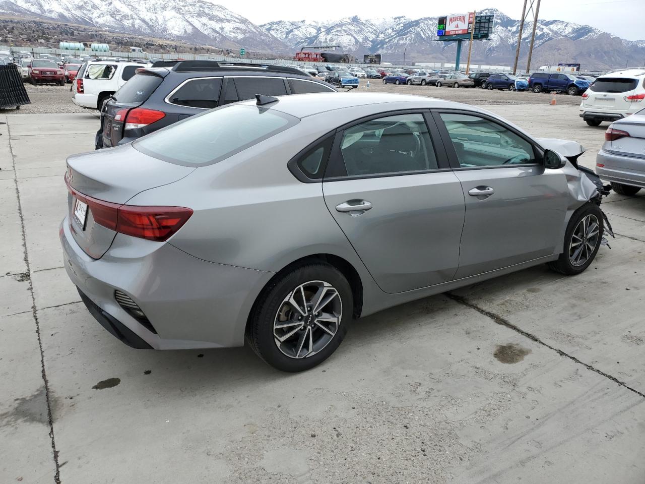 2022 KIA Forte VIN 3KPF24AD2NE480828 Copart auction photo, front end damage thumbnail 3