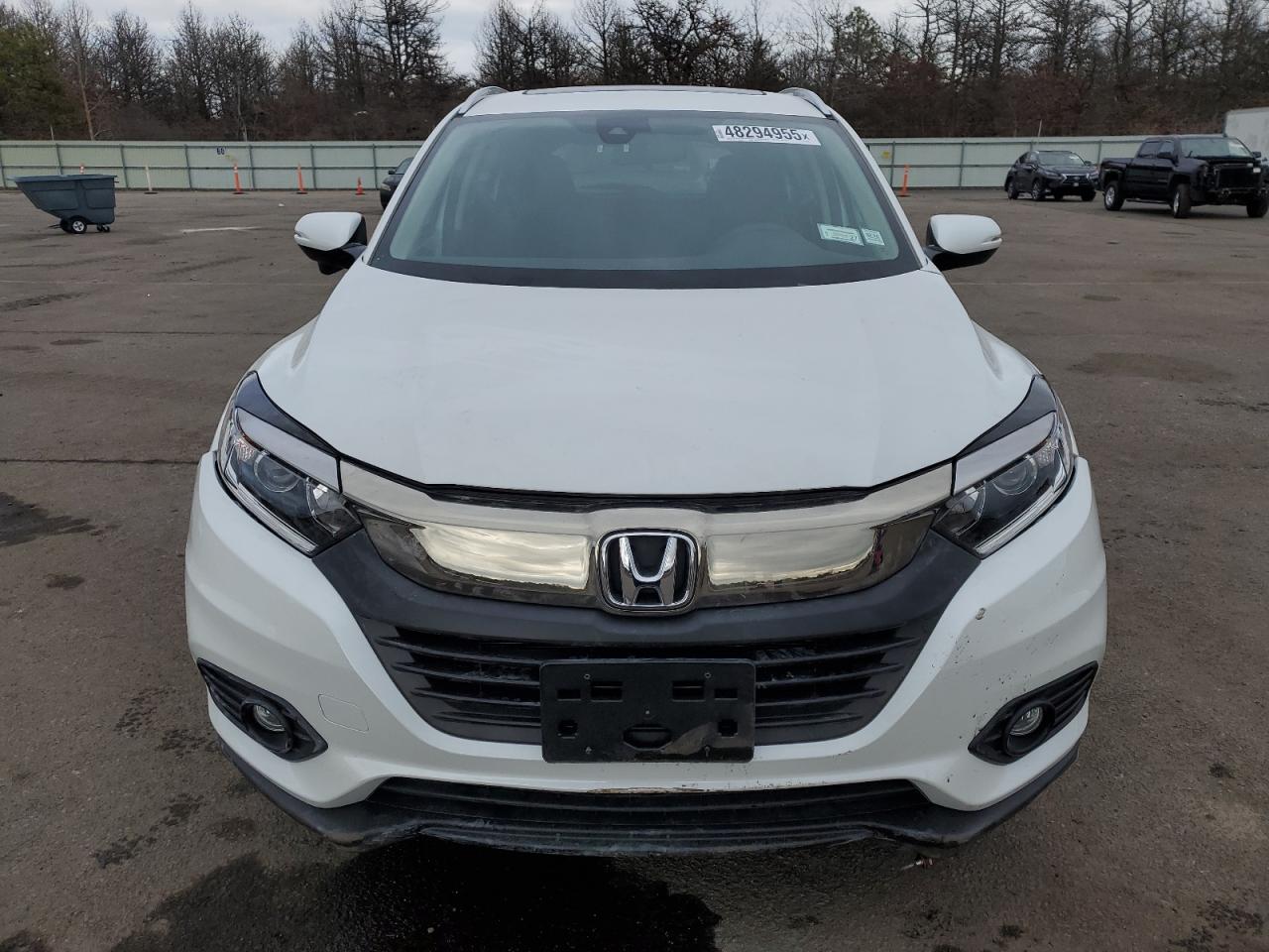 2020 Honda HR-V VIN 3CZRU6H57LM733088 Copart auction photo, front end / minor dent/scratches damage thumbnail 5