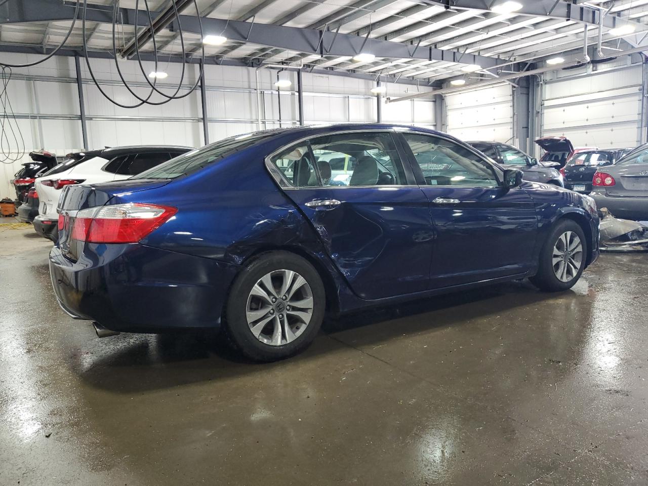 2015 Honda Accord VIN 1HGCR2F33FA161978 Copart auction photo, side / rear end damage thumbnail 3