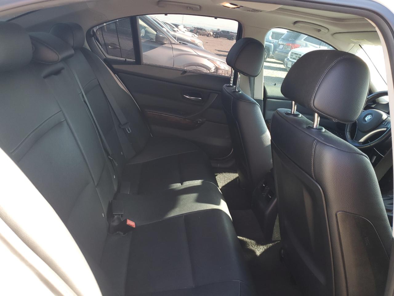 2011 BMW 3er VIN WBAPM5C51BE575590 Copart auction photo, minor dent/scratches damage thumbnail 10