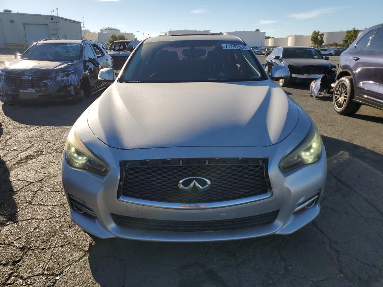 2014 Infiniti Q50 VIN JN1BV7APXEM678403 Copart auction photo, vandalism damage thumbnail 5
