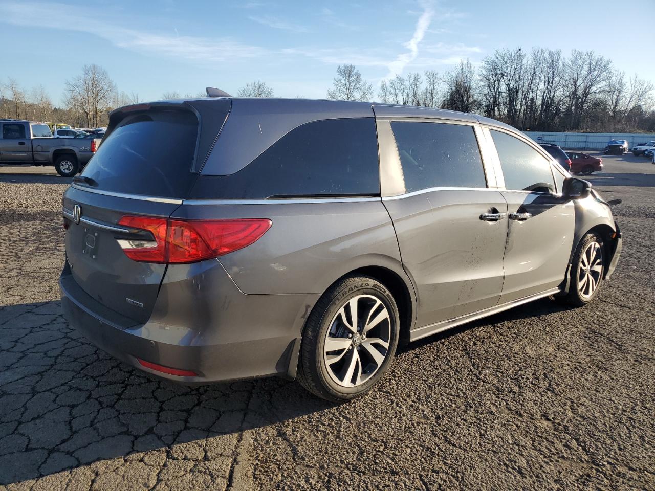 2024 Honda Odyssey VIN 5FNRL6H88RB032186 Copart auction photo, front end / side damage thumbnail 3