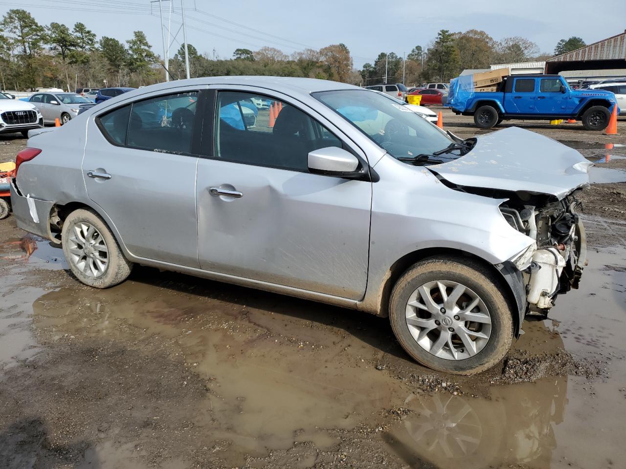 2018 Nissan Versa VIN 3N1CN7AP0JL868302 Copart auction photo, front end / side damage thumbnail 4