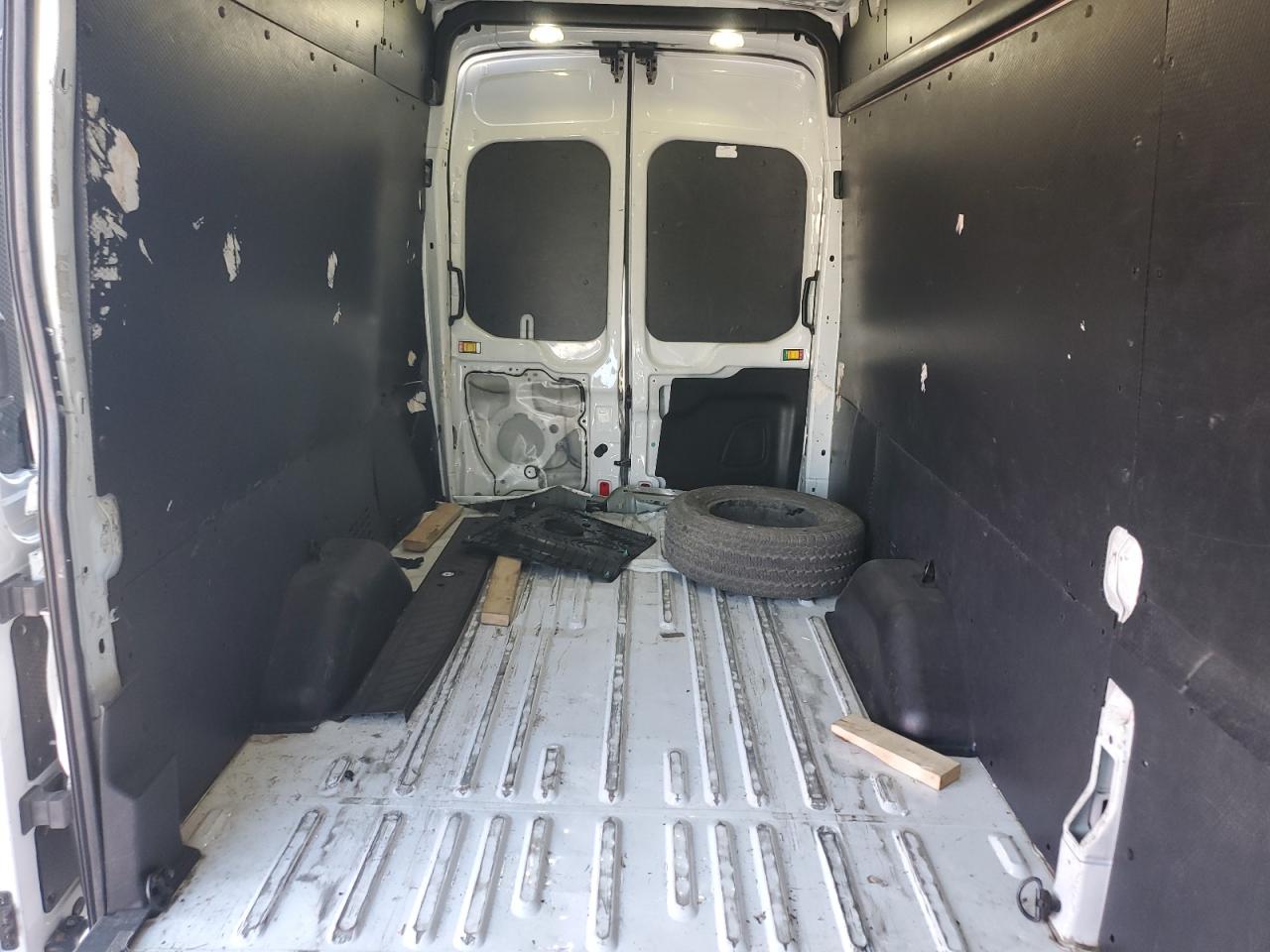 2017 Ford Transit VIN 1FTYR3XM5HKA09179 Copart auction photo, rear end / minor dent/scratches damage thumbnail 10