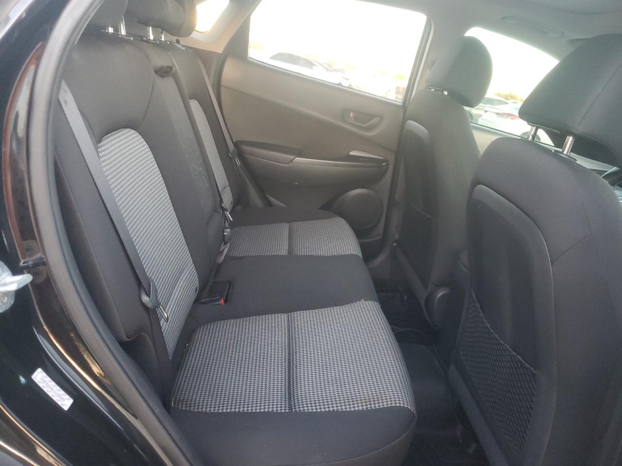 2018 Hyundai Kona VIN KM8K62AA0JU180483 Copart auction photo, hail / minor dent/scratches damage thumbnail 11