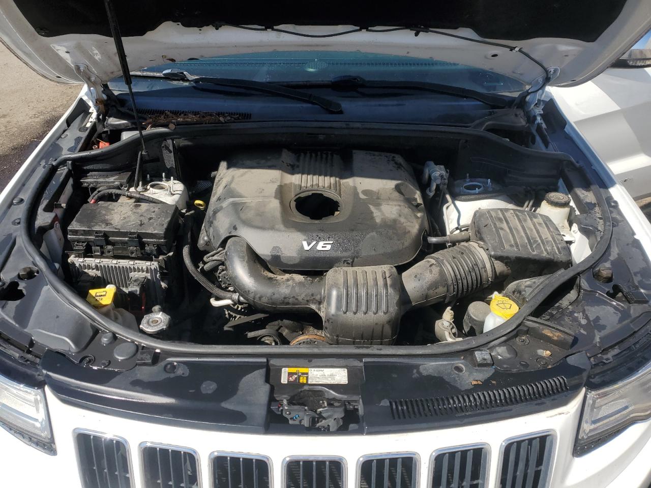 2015 Jeep Grand Cherokee VIN 1C4RJEBG5FC613962 Copart auction photo, undercarriage damage thumbnail 12