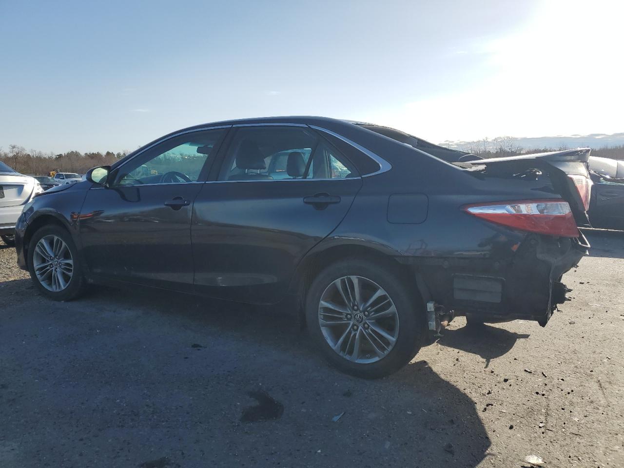 2015 Toyota Camry VIN 4T1BF1FK8FU062605 Copart auction photo, rear end / minor dent/scratches damage thumbnail 2