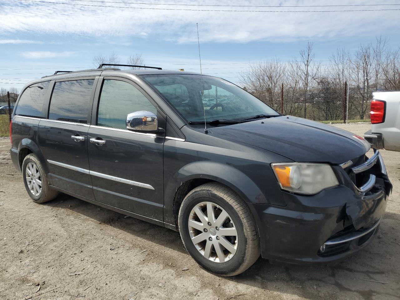 2012 Chrysler Town & Country VIN 2C4RC1CG7CR105710 Copart auction photo, front end / minor dent/scratches damage thumbnail 4
