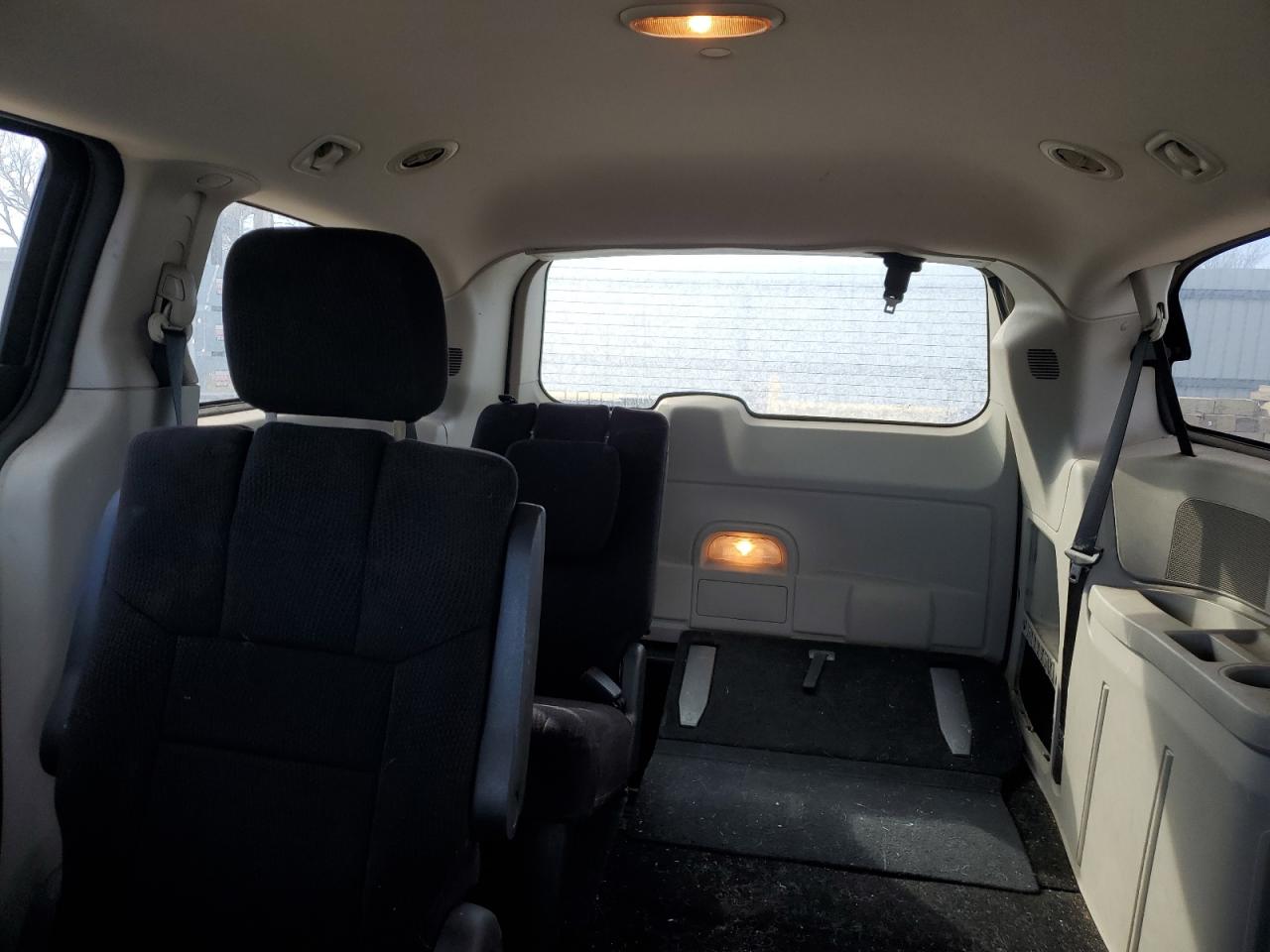 2011 Dodge Caravan VIN 2D4RN3DGXBR639628 Copart auction photo, front end damage thumbnail 10